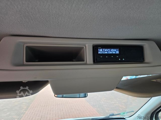 Pick-up van FORD Transit Pritsche 310 DoKa AHK Klima 7 Sitzer