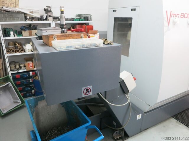 Machining Center - Vertical BRIDGEPORT VMC 600