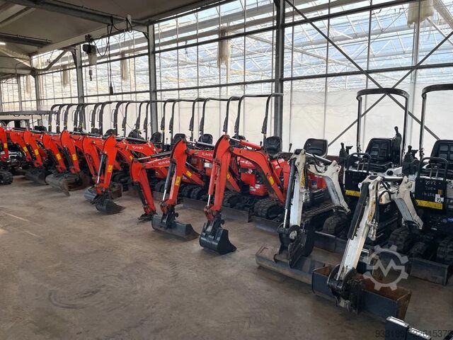 Mini excavator Kubota U10-3 en Bobcat minigraafmachines