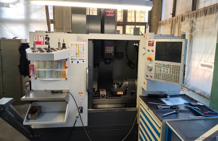 Vertical machining center Haas DM-2