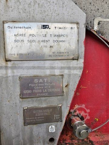 Swap body semitrailer SCHMITZ CARGOBULL Tankchassis mit Tankcontainer, 375.678 Km