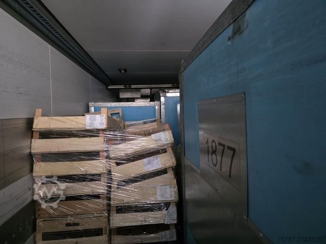 Reefer semitrailer SCHMITZ CARGOBULL Tiefkühler, 3 Kammern, Lift, LBW, SCB*S3B