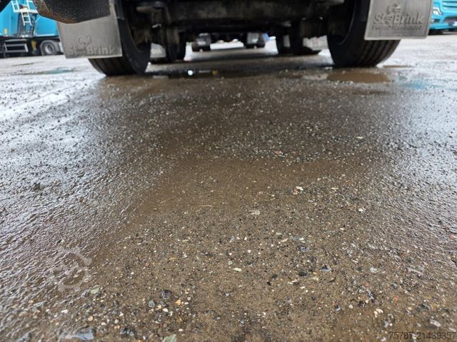 Reefer semitrailer SCHMITZ CARGOBULL Tiefkühler, 3 Kammern, Lift, LBW, SCB*S3B