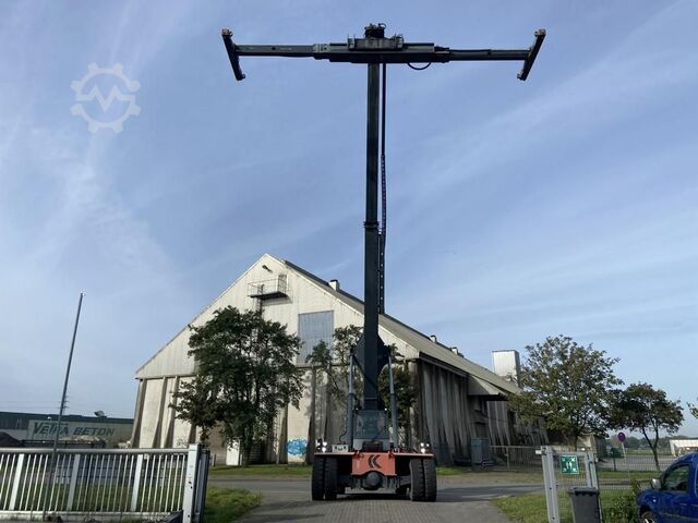 Leercontainer Reachstacker Kalmar DRF100-54S6