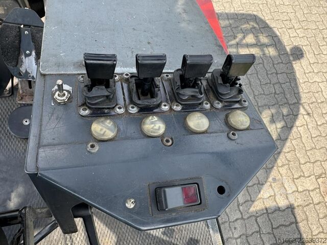 Electric 4-wheel forklift Kalmar ECF80-1100