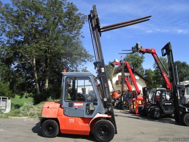 Diesel Forklift Toyota 3,5 Ton. - Zinkenversteller + Seitenschieber