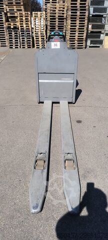 Horizontale Kommissionierer Jungheinrich ECE 225 / 2022y/ 595h
