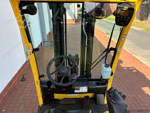 Electric 3-wheel forklift Hyster J 2.0 XNT MWB