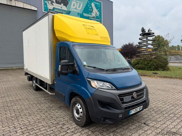 Transporter mit Koffer FIAT Ducato koffer mit ladebordwand