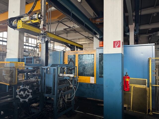 Spritzgießmaschine KraussMaffei 1000-8100 MC