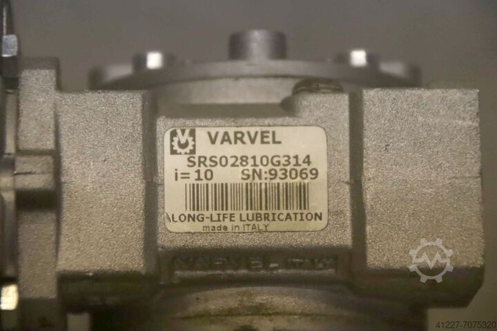 Geared motor: 0.09 kW 138 rpm Varvel SRS02810G314
