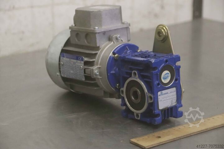 Geared motor 0.09 kW 91 rpm Motovario NMRV/030  T56B4