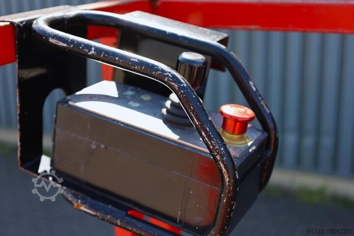 Scissor lift Holland Lift Ecostar HL-7810 Electric, 10m Working Height, 450k