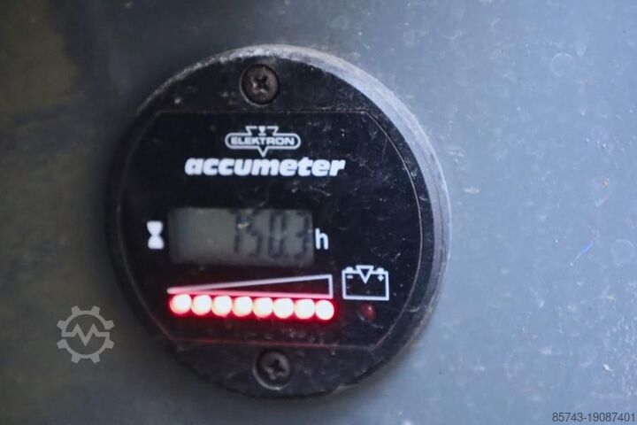 Scissor lift Holland Lift Ecostar HL-7810 Electric, 10m Working Height, 450k