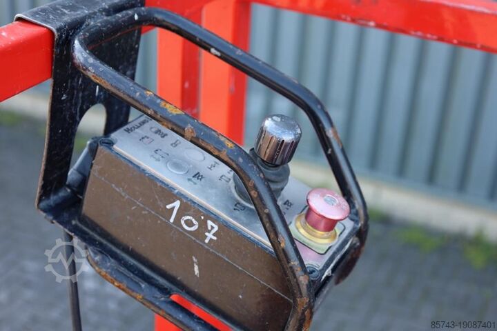 Scissor lift Holland Lift Ecostar HL-7810 Electric, 10m Working Height, 450k