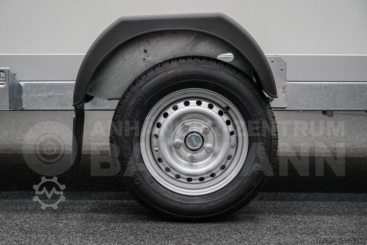 Low-loader trailer Vezeko HUSKY F 08.25 246X127X10CM 750KG ABSENKER