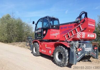 Telescopic arm forklift MAGNI RTH 5.21 Smart