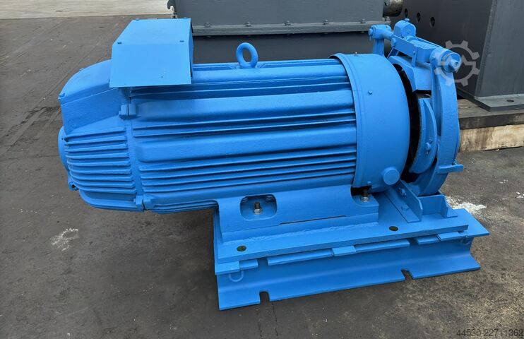 Blechrichtanlage WMW Wildau UBR 32x2500