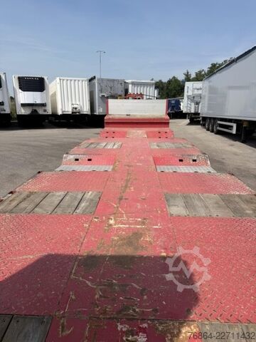 Tieflader-Sattelauflieger Bodex BODEX , 4-ACHS TIEFLADER, RADMULDEN, LIFTACHSE, NACHLAUFACHSE