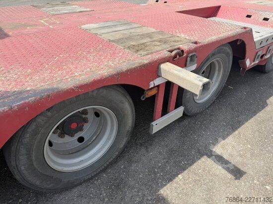 Tieflader-Sattelauflieger Bodex BODEX , 4-ACHS TIEFLADER, RADMULDEN, LIFTACHSE, NACHLAUFACHSE