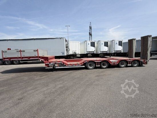 Tieflader-Sattelauflieger Bodex BODEX , 4-ACHS TIEFLADER, RADMULDEN, LIFTACHSE, NACHLAUFACHSE