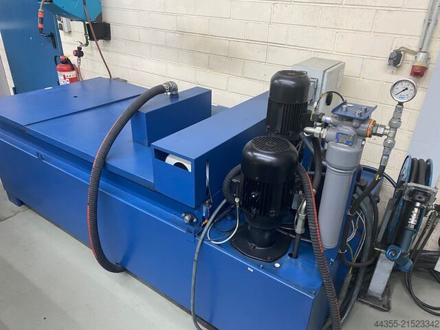 Universal-Bearbeitungszentrum Reiden RX 10