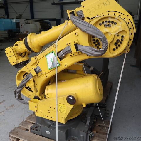 Industrieroboter FANUC R-2000iA/210F mit R-J3iB und Bediengerät