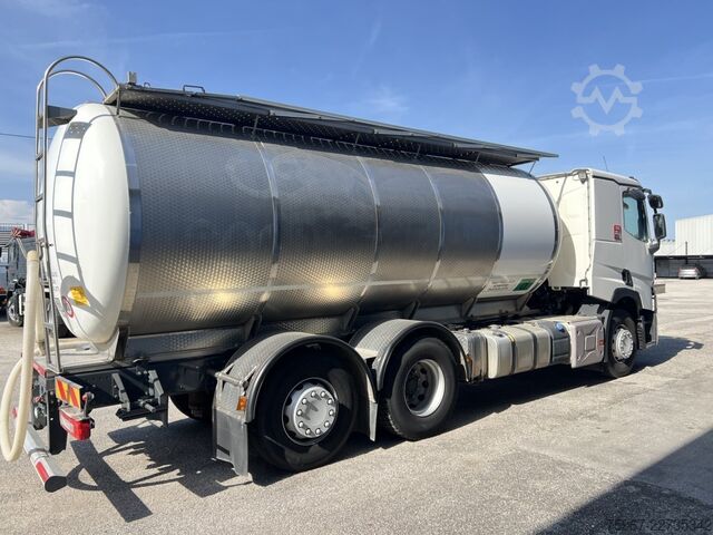 LKW mit Tankaufbau Renault T 440