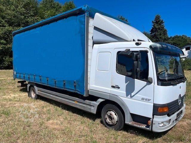 Curtain sider van MERCEDES-BENZ 817 - langes Haus - Schiebeplane links & rechts