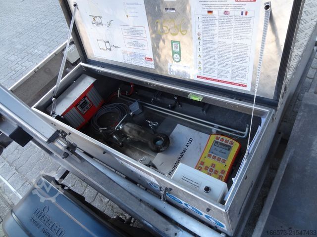 Anhänger  Nissen VLTLED/10  Vorwarner mit Radarfunkwarner