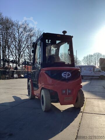 Electric 4-wheel forklift EP EFL35 Pro + Fingertip + Waage