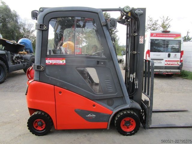 Treibgasstapler Linde H16T GAS Triplex-Freihub + Seitenschieber