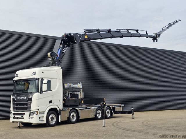 Kranwagen Scania R590 V8 / 8x2 / HMF 9520 + JIB + LIER / TREKKER...