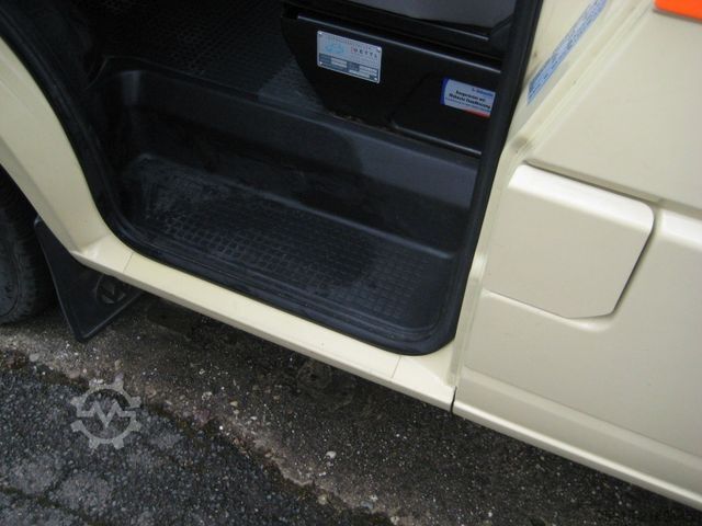 Kleinbus VOLKSWAGEN T4 TDI syncro 4x4 lang 5-Sitzer 2003 *19.700 KM*