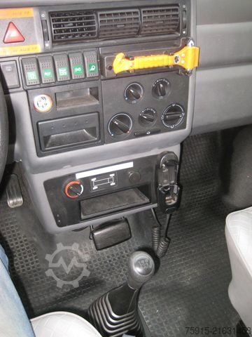 Kleinbus VOLKSWAGEN T4 TDI syncro 4x4 lang 5-Sitzer 2003 *19.700 KM*