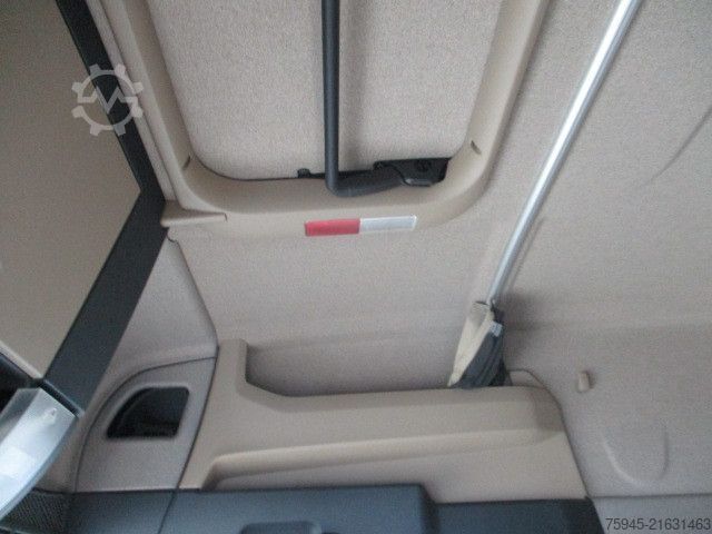 Flatbed truck with tarp MAN TGM 18.320, LBW, Luft-Luft, TÜV 04/2026