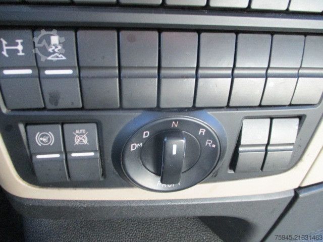 Flatbed truck with tarp MAN TGM 18.320, LBW, Luft-Luft, TÜV 04/2026