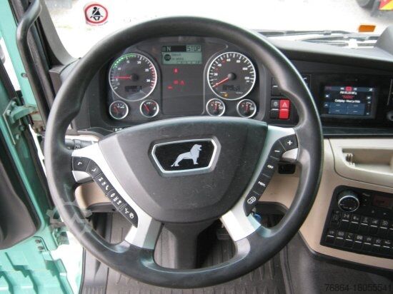 Standard tractor unit MAN TGX 18.500 XXL INTARDER EURO 6 MOTORSCHADEN