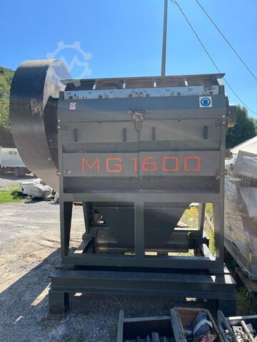Blade mill Molinari MG1600