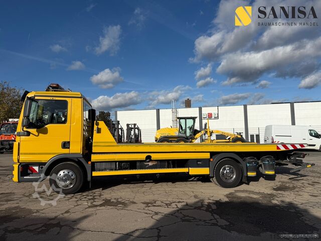 Abschleppwagen MAN TGL 12.220/Schiebeplateau/Hubbrille/Seil