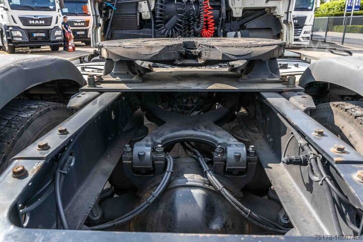 Standard tractor MAN TGX 18.440 XLX+INTARDER