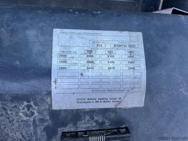 Electric 4-wheel forklift Toyota 8FBMT35