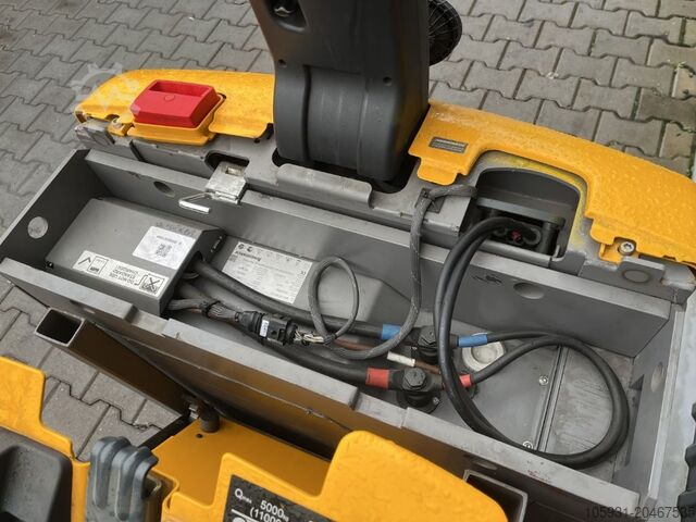 Schlepper Jungheinrich EZS350