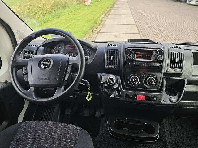 Hochdachkombi OPEL MOVANO 2.2 L2H2 Airco Euro6
