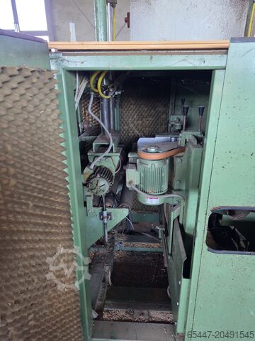 Durchlauf-Bearbeitungszentrum Hundegger p10