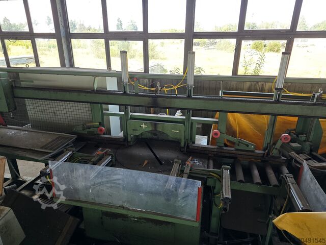 Durchlauf-Bearbeitungszentrum Hundegger p10