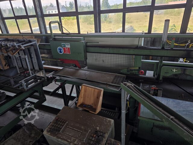 Durchlauf-Bearbeitungszentrum Hundegger p10