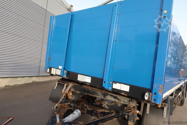 Trailer with open flatbed Schwarzmüller T-Serie