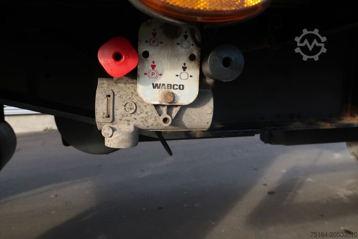 Trailer with open flatbed Schwarzmüller T-Serie