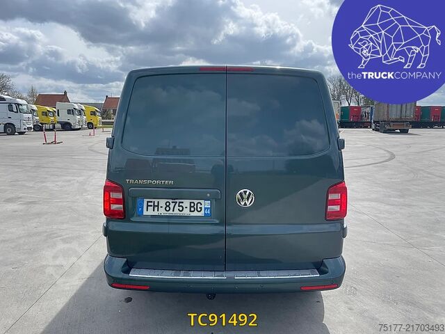 Passenger transportation VW Transporter L1H1 5-PLACES
